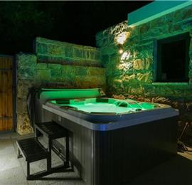 4 Bedroom Villa with Pool near Split, Sleeps 8-10